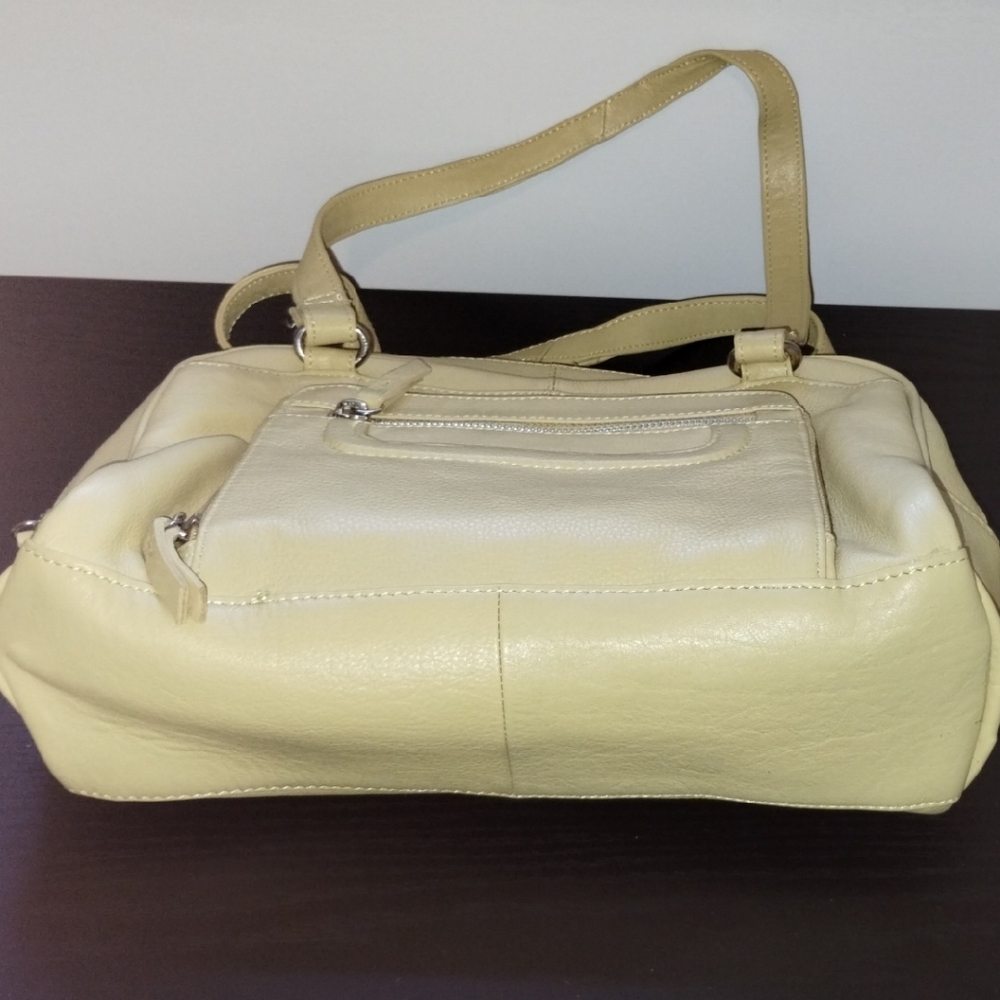 Chic Beige Leather Shoulder Bag - Picture 13 of 16